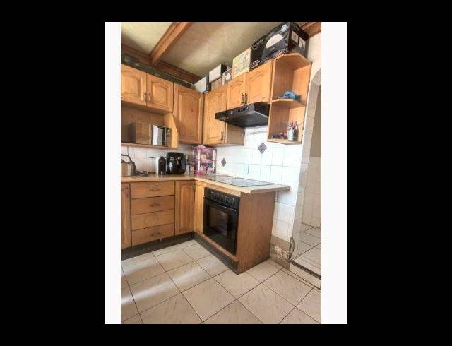 4 BEDROOM PROPERTY TO RENT IN WINCHESTER HILLS